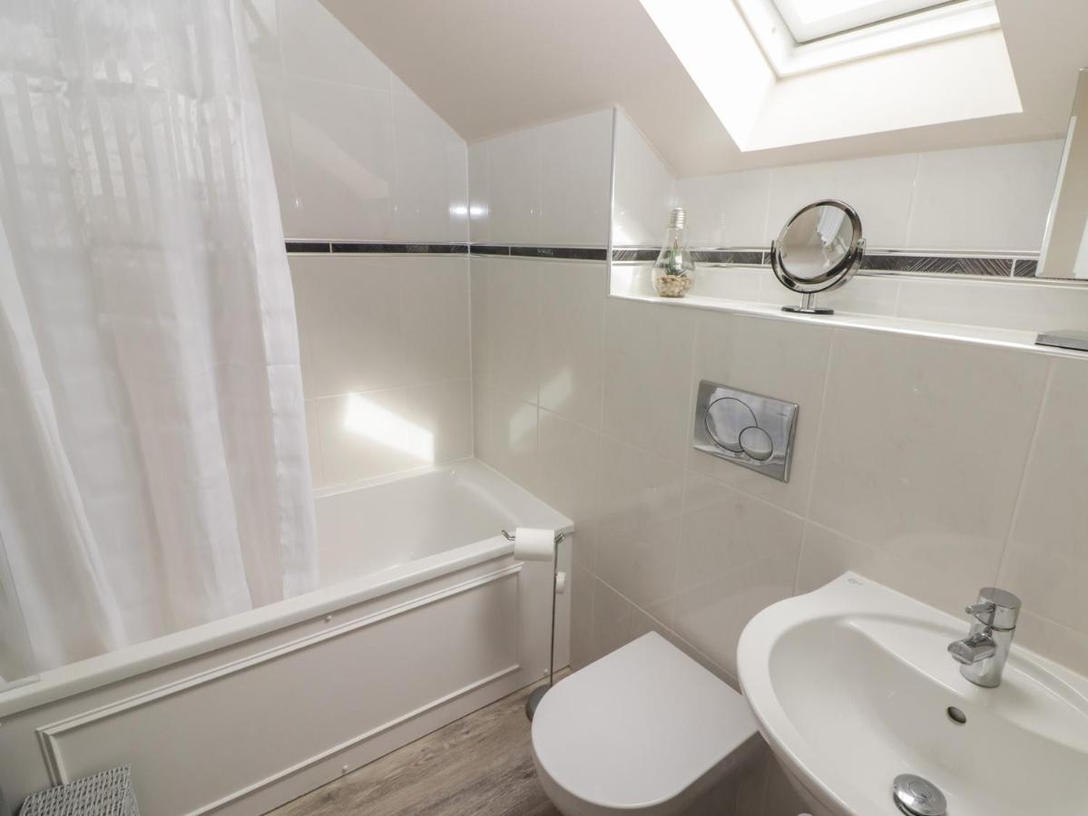 Daffodil Apartment เท็นบี ภายนอก รูปภาพ